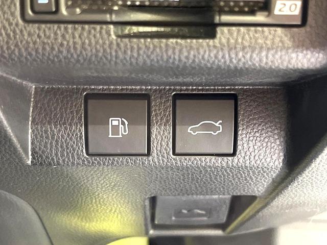 クラウンクロスオーバー Ｇレザーパッケージ　４ＷＤ　１２．３インチ純正ナビ　バックカメラ　衝突被害軽減システム　レーダークルーズ　レザーシート　前席シートエアコン　ドラレコ　スマートキー　ＬＥＤヘッド　ビルトインＥＴＣ　純正２１インチアルミ（35枚目）