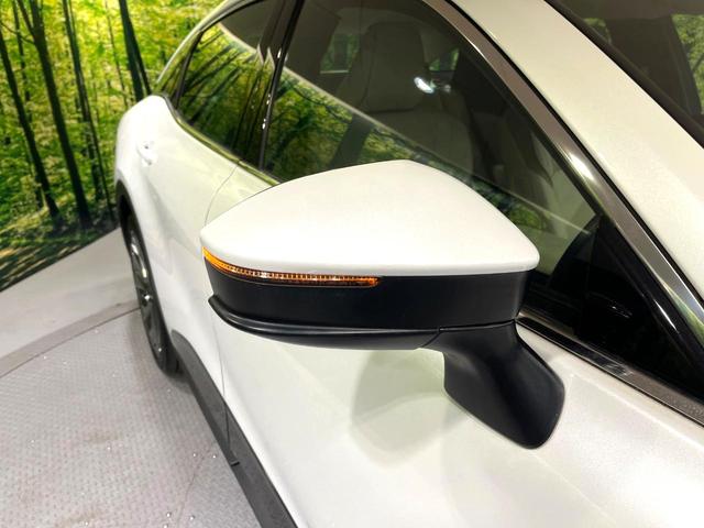 クラウンクロスオーバー Ｇレザーパッケージ　４ＷＤ　１２．３インチ純正ナビ　バックカメラ　衝突被害軽減システム　レーダークルーズ　レザーシート　前席シートエアコン　ドラレコ　スマートキー　ＬＥＤヘッド　ビルトインＥＴＣ　純正２１インチアルミ（51枚目）