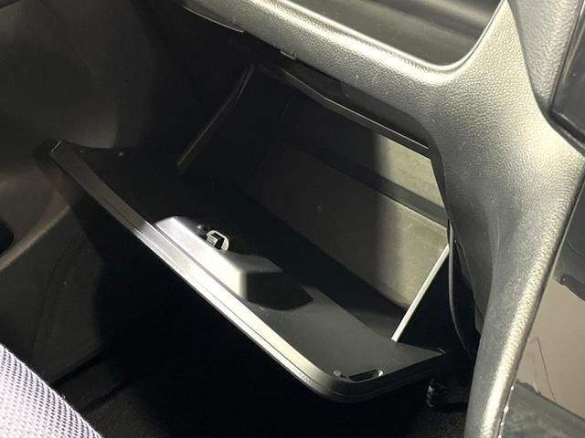 セレナ ハイウェイスター　Ｓ－ハイブリッド　純正ナビ　両側電動ドア　後席モニター　バックカメラ　禁煙車　スマートキー　ＨＩＤヘッド　ＥＴＣ　クルコン　純正１６インチアルミ　オートライト　オートエアコン　Ｂｌｕｅｔｏｏｔｈ　ＤＶＤ再生　フルセグ（41枚目）