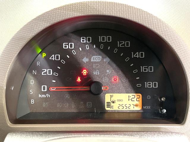 パッソ X 禁煙車 CD 横滑り防止装置 電動格納ドアミラー ヘッドライトレベライザー ドアバイザー コーナーセンサー(24枚目)