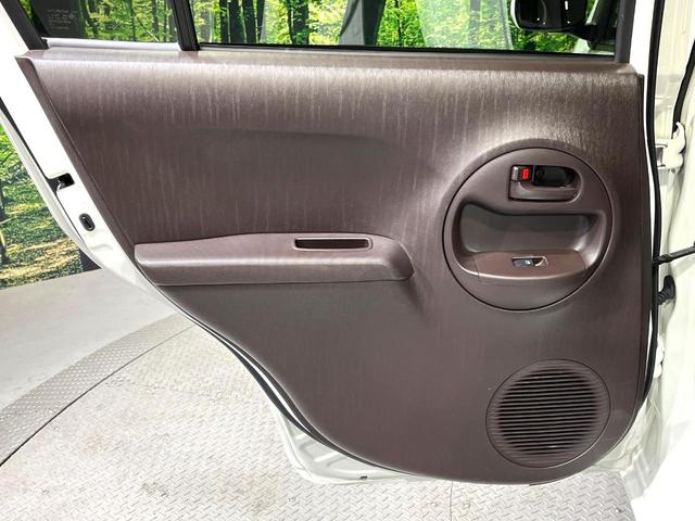 パッソ X 禁煙車 CD 横滑り防止装置 電動格納ドアミラー ヘッドライトレベライザー ドアバイザー コーナーセンサー(39枚目)