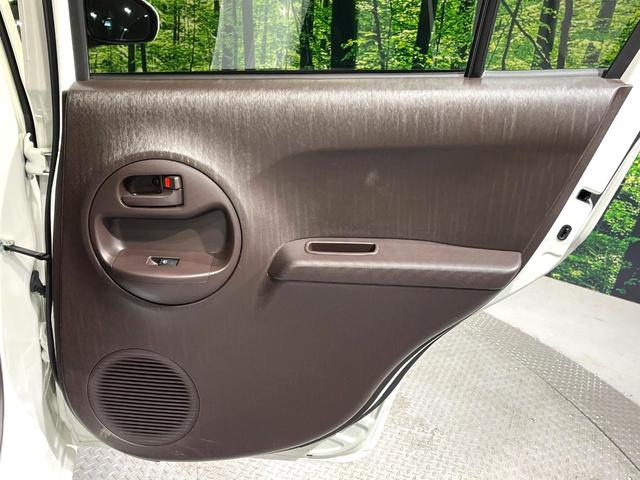 パッソ X 禁煙車 CD 横滑り防止装置 電動格納ドアミラー ヘッドライトレベライザー ドアバイザー コーナーセンサー(40枚目)