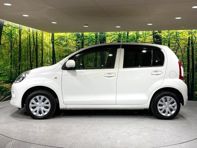 パッソ X 禁煙車 CD 横滑り防止装置 電動格納ドアミラー ヘッドライトレベライザー ドアバイザー コーナーセンサー(49枚目)
