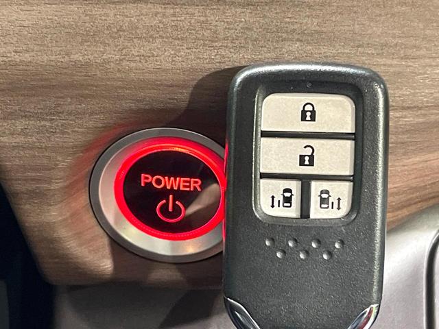 フリードハイブリッド ハイブリッド・Ｇホンダセンシング　純正ナビ　両側電動ドア　バックカメラ　衝突軽減システム　禁煙車　ドラレコ　スマートキー　ＬＥＤヘッド　ＥＴＣ　車線逸脱警報　オートライト　オートエアコン　Ｂｌｕｅｔｏｏｔｈ　ＣＤ　ＤＶＤ再生（8枚目）