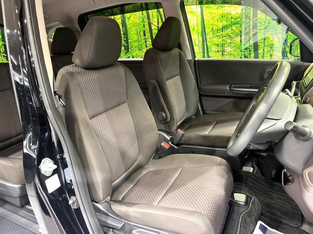 フリードハイブリッド ハイブリッド・Ｇホンダセンシング　純正ナビ　両側電動ドア　バックカメラ　衝突軽減システム　禁煙車　ドラレコ　スマートキー　ＬＥＤヘッド　ＥＴＣ　車線逸脱警報　オートライト　オートエアコン　Ｂｌｕｅｔｏｏｔｈ　ＣＤ　ＤＶＤ再生（9枚目）