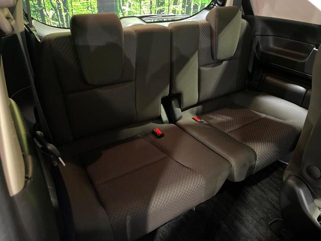 フリードハイブリッド ハイブリッド・Ｇホンダセンシング　純正ナビ　両側電動ドア　バックカメラ　衝突軽減システム　禁煙車　ドラレコ　スマートキー　ＬＥＤヘッド　ＥＴＣ　車線逸脱警報　オートライト　オートエアコン　Ｂｌｕｅｔｏｏｔｈ　ＣＤ　ＤＶＤ再生（11枚目）