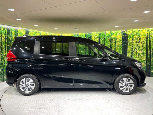 フリードハイブリッド ハイブリッド・Ｇホンダセンシング　純正ナビ　両側電動ドア　バックカメラ　衝突軽減システム　禁煙車　ドラレコ　スマートキー　ＬＥＤヘッド　ＥＴＣ　車線逸脱警報　オートライト　オートエアコン　Ｂｌｕｅｔｏｏｔｈ　ＣＤ　ＤＶＤ再生（32枚目）