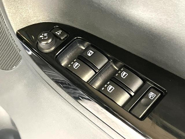 タント カスタムＸ　トップエディションＳＡ　電動スライドドア　衝突被害軽減システム　禁煙車　ハーフレザーシート　スマートキー　ＬＥＤヘッド　ＥＴＣ　純正１４インチアルミ　オートライト　オートエアコン　Ｂｌｕｅｔｏｏｔｈ　ＣＤ　ＤＶＤ再生（49枚目）