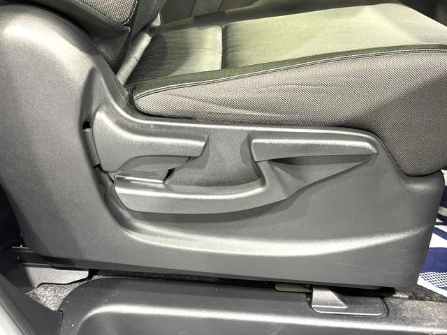 セレナ ハイウェイスターＶ　純正１０型ナビ　全周囲カメラ　ハンズフリー両側電動ドア　衝突軽減システム　禁煙車　ブラインドスポットモニター　リアオートエアコン　クルーズコントロール　ＥＴＣ　クリアランスソナー（38枚目）