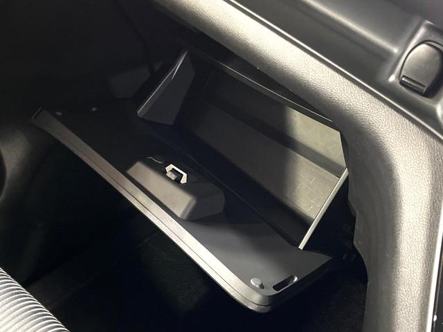 セレナ ハイウェイスターＶ　純正１０型ナビ　全周囲カメラ　ハンズフリー両側電動ドア　衝突軽減システム　禁煙車　ブラインドスポットモニター　リアオートエアコン　クルーズコントロール　ＥＴＣ　クリアランスソナー（47枚目）