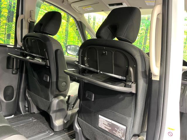 セレナ ハイウェイスターＶ　純正１０型ナビ　全周囲カメラ　ハンズフリー両側電動ドア　衝突軽減システム　禁煙車　ブラインドスポットモニター　リアオートエアコン　クルーズコントロール　ＥＴＣ　クリアランスソナー（50枚目）