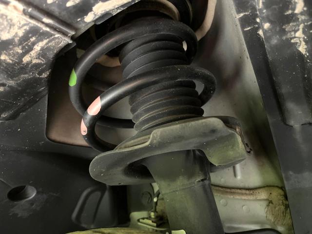 セレナ e-パワー ハイウェイスターV 寒冷地仕様 純正10型ナビ 全周囲カメラ ETC ドライブレコーダー デジタルインナーミラー ブラインドスポットモニター プロパイロット シートヒーター ステアリングヒーター 両側電動ドア 禁煙車(21枚目)