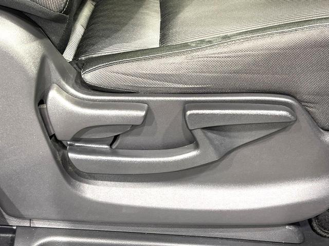 セレナ e-パワー ハイウェイスターV 寒冷地仕様 純正10型ナビ 全周囲カメラ ETC ドライブレコーダー デジタルインナーミラー ブラインドスポットモニター プロパイロット シートヒーター ステアリングヒーター 両側電動ドア 禁煙車(34枚目)