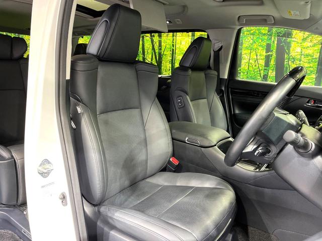 アルファード ２．５Ｓ　Ｃパッケージ　サンルーフ　後席モニター　ブラインドスポットモニター　デジタルインナーミラー　９型ナビ付ディスプレイオーディオ　フルセグＴＶ　三眼ＬＥＤヘッド　シーケンシャルウィンカー　シートエアコン　禁煙車（8枚目）