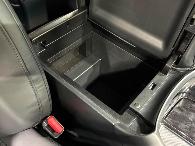 アルファード ２．５Ｓ　Ｃパッケージ　サンルーフ　後席モニター　ブラインドスポットモニター　デジタルインナーミラー　９型ナビ付ディスプレイオーディオ　フルセグＴＶ　三眼ＬＥＤヘッド　シーケンシャルウィンカー　シートエアコン　禁煙車（76枚目）