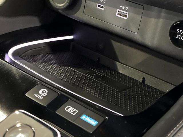 エクストレイル Ｇ　ｅ－４ＯＲＣＥ　４ＷＤ　全周囲カメラ　１００Ｖ電源　衝突被害軽減システム　禁煙車　電動リアゲート　レザーシート　全席シートヒーター　コーナーセンサー　スマートキー　ＬＥＤヘッド　ＥＴＣ２．０　純正１９インチアルミ（31枚目）