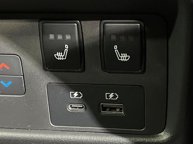 エクストレイル Ｇ　ｅ－４ＯＲＣＥ　４ＷＤ　全周囲カメラ　１００Ｖ電源　衝突被害軽減システム　禁煙車　電動リアゲート　レザーシート　全席シートヒーター　コーナーセンサー　スマートキー　ＬＥＤヘッド　ＥＴＣ２．０　純正１９インチアルミ（42枚目）