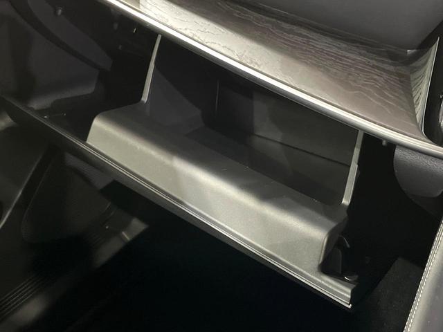 エクストレイル Ｇ　ｅ－４ＯＲＣＥ　４ＷＤ　全周囲カメラ　１００Ｖ電源　衝突被害軽減システム　禁煙車　電動リアゲート　レザーシート　全席シートヒーター　コーナーセンサー　スマートキー　ＬＥＤヘッド　ＥＴＣ２．０　純正１９インチアルミ（50枚目）