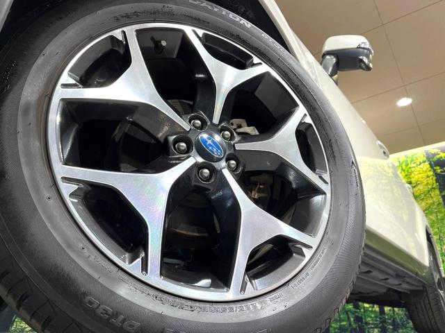 フォレスター Ｓ－リミテッド　バックカメラ　衝突被害軽減システム　禁煙車　電動リアゲート　ハーフレザーシート　ドラレコ　スマートキー　ＬＥＤヘッド　ビルトインＥＴＣ　純正１８インチアルミ　車線逸脱警報　オートライト（13枚目）