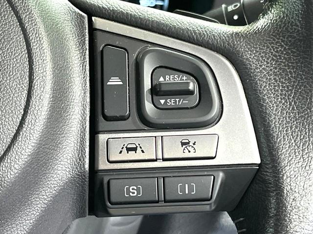 フォレスター Ｓ－リミテッド　バックカメラ　衝突被害軽減システム　禁煙車　電動リアゲート　ハーフレザーシート　ドラレコ　スマートキー　ＬＥＤヘッド　ビルトインＥＴＣ　純正１８インチアルミ　車線逸脱警報　オートライト（31枚目）