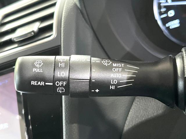 フォレスター Ｓ－リミテッド　バックカメラ　衝突被害軽減システム　禁煙車　電動リアゲート　ハーフレザーシート　ドラレコ　スマートキー　ＬＥＤヘッド　ビルトインＥＴＣ　純正１８インチアルミ　車線逸脱警報　オートライト（33枚目）