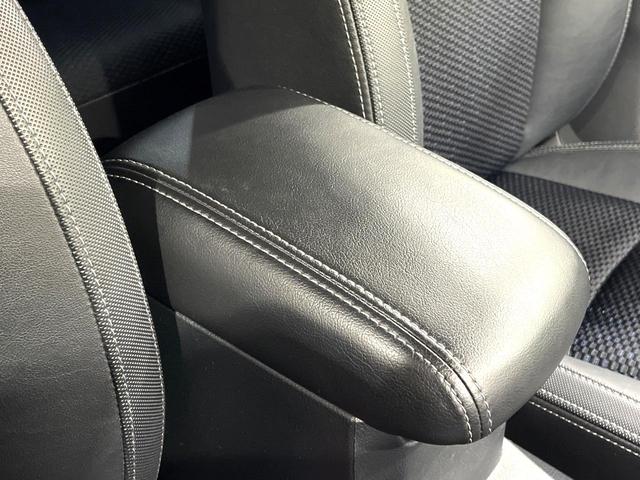 フォレスター Ｓ－リミテッド　バックカメラ　衝突被害軽減システム　禁煙車　電動リアゲート　ハーフレザーシート　ドラレコ　スマートキー　ＬＥＤヘッド　ビルトインＥＴＣ　純正１８インチアルミ　車線逸脱警報　オートライト（47枚目）