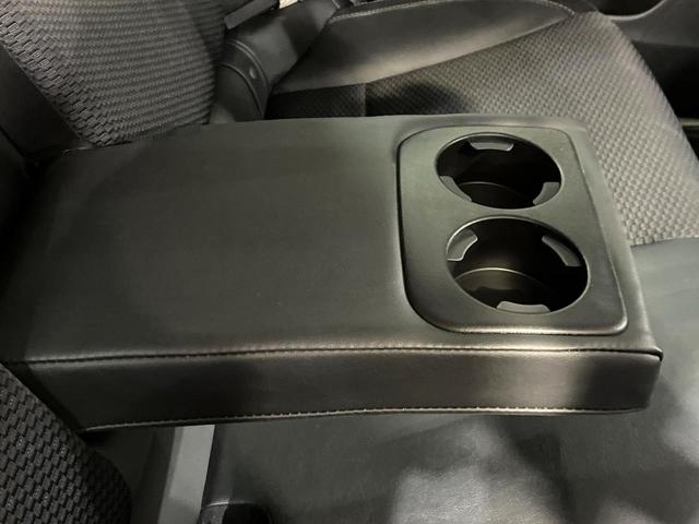 フォレスター Ｓ－リミテッド　バックカメラ　衝突被害軽減システム　禁煙車　電動リアゲート　ハーフレザーシート　ドラレコ　スマートキー　ＬＥＤヘッド　ビルトインＥＴＣ　純正１８インチアルミ　車線逸脱警報　オートライト（50枚目）