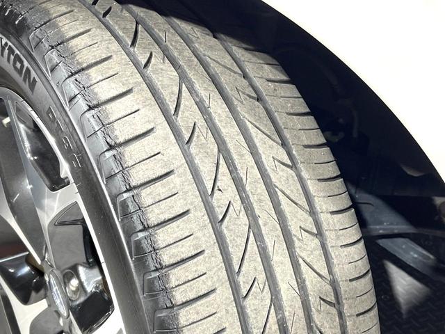 フォレスター Ｓ－リミテッド　バックカメラ　衝突被害軽減システム　禁煙車　電動リアゲート　ハーフレザーシート　ドラレコ　スマートキー　ＬＥＤヘッド　ビルトインＥＴＣ　純正１８インチアルミ　車線逸脱警報　オートライト（58枚目）