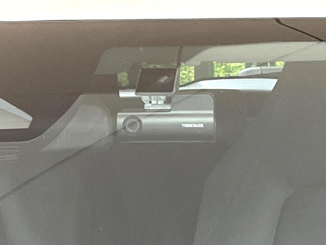 ヤリスクロス Ｘ　ＳＤナビ　バックカメラ　衝突被害軽減システム　レーダークルーズ　禁煙車　ドラレコ　コーナーセンサー　スマートキー　ＥＴＣ　オートハイビーム　車線逸脱警報　オートライト　Ｂｌｕｅｔｏｏｔｈ　フルセグ（5枚目）