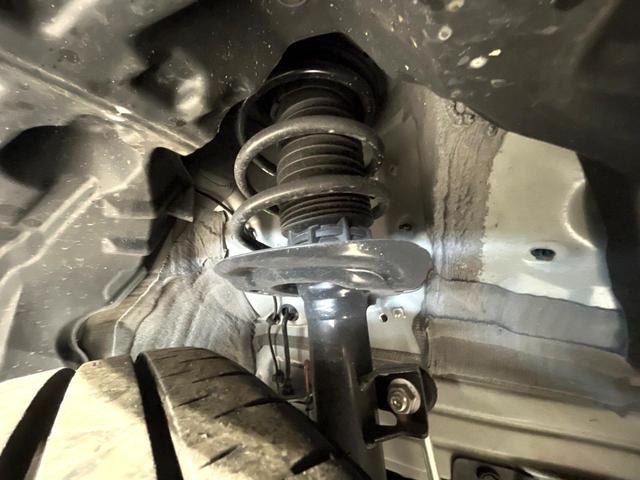 ヤリスクロス Ｘ　ＳＤナビ　バックカメラ　衝突被害軽減システム　レーダークルーズ　禁煙車　ドラレコ　コーナーセンサー　スマートキー　ＥＴＣ　オートハイビーム　車線逸脱警報　オートライト　Ｂｌｕｅｔｏｏｔｈ　フルセグ（23枚目）