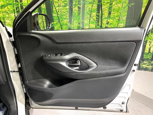 ヤリスクロス Ｘ　ＳＤナビ　バックカメラ　衝突被害軽減システム　レーダークルーズ　禁煙車　ドラレコ　コーナーセンサー　スマートキー　ＥＴＣ　オートハイビーム　車線逸脱警報　オートライト　Ｂｌｕｅｔｏｏｔｈ　フルセグ（40枚目）