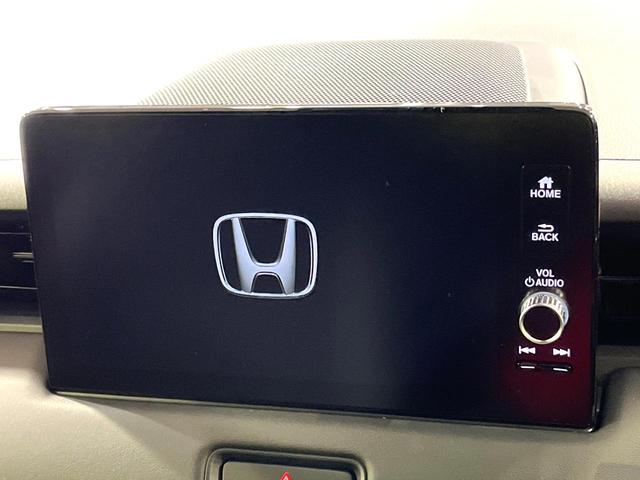 ヴェゼル ｅ：ＨＥＶ　Ｚ　全周囲カメラ　プレミアムオーディオ　メーカーナビ　ＥＴＣ２．０　ワイヤレス充電　登録済未使用車　電動リアゲート　シートヒーター　シーケンシャルウィンカー　ブラインドスポットモニター　後退出庫サポート（4枚目）