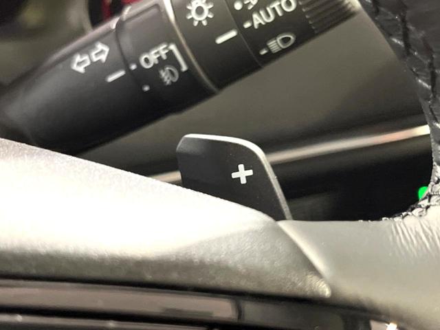 ヴェゼル ｅ：ＨＥＶ　Ｚ　全周囲カメラ　プレミアムオーディオ　メーカーナビ　ＥＴＣ２．０　ワイヤレス充電　登録済未使用車　電動リアゲート　シートヒーター　シーケンシャルウィンカー　ブラインドスポットモニター　後退出庫サポート（30枚目）