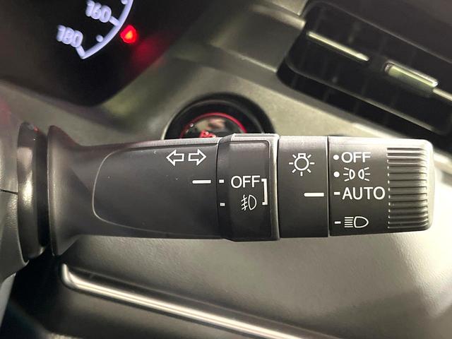 ヴェゼル ｅ：ＨＥＶ　Ｚ　全周囲カメラ　プレミアムオーディオ　メーカーナビ　ＥＴＣ２．０　ワイヤレス充電　登録済未使用車　電動リアゲート　シートヒーター　シーケンシャルウィンカー　ブラインドスポットモニター　後退出庫サポート（31枚目）