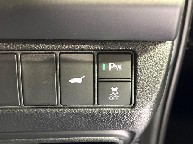 ヴェゼル ｅ：ＨＥＶ　Ｚ　全周囲カメラ　プレミアムオーディオ　メーカーナビ　ＥＴＣ２．０　ワイヤレス充電　登録済未使用車　電動リアゲート　シートヒーター　シーケンシャルウィンカー　ブラインドスポットモニター　後退出庫サポート（36枚目）