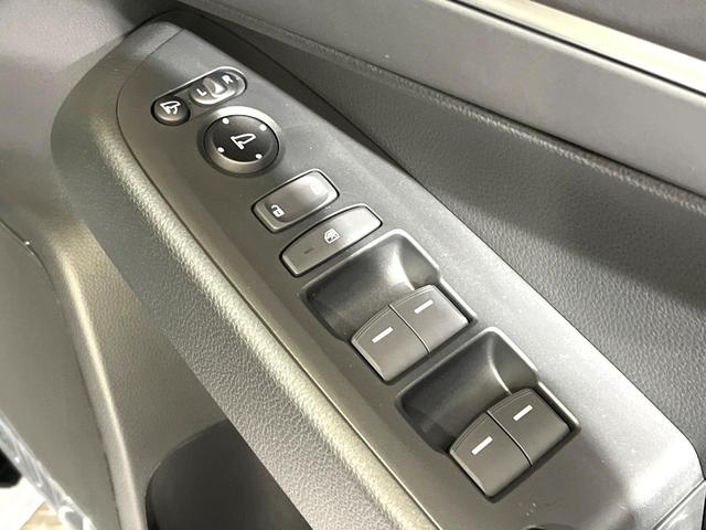 ヴェゼル ｅ：ＨＥＶ　Ｚ　全周囲カメラ　プレミアムオーディオ　メーカーナビ　ＥＴＣ２．０　ワイヤレス充電　登録済未使用車　電動リアゲート　シートヒーター　シーケンシャルウィンカー　ブラインドスポットモニター　後退出庫サポート（37枚目）