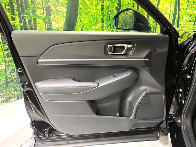 ヴェゼル ｅ：ＨＥＶ　Ｚ　全周囲カメラ　プレミアムオーディオ　メーカーナビ　ＥＴＣ２．０　ワイヤレス充電　登録済未使用車　電動リアゲート　シートヒーター　シーケンシャルウィンカー　ブラインドスポットモニター　後退出庫サポート（39枚目）