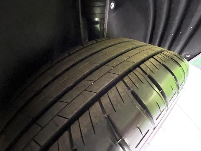 ヴェゼル ｅ：ＨＥＶ　Ｚ　全周囲カメラ　プレミアムオーディオ　メーカーナビ　ＥＴＣ２．０　ワイヤレス充電　登録済未使用車　電動リアゲート　シートヒーター　シーケンシャルウィンカー　ブラインドスポットモニター　後退出庫サポート（58枚目）