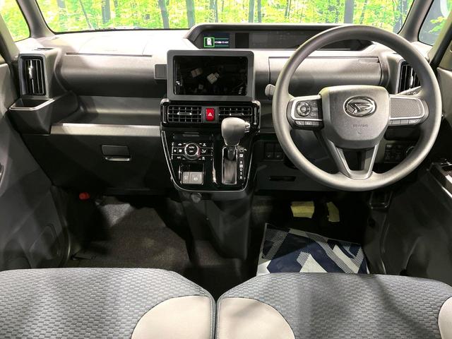 タント カスタムＸ　届出済未使用車　両側電動ドア　衝突被害軽減システム　コーナーセンサー　スマートキー　ＬＥＤヘッド　純正１４インチアルミ　車線逸脱警報　オートライト　オートエアコン　ＬＥＤフォグ（2枚目）