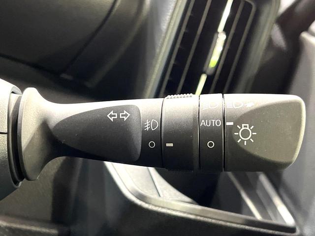 タント カスタムＸ　届出済未使用車　両側電動ドア　衝突被害軽減システム　コーナーセンサー　スマートキー　ＬＥＤヘッド　純正１４インチアルミ　車線逸脱警報　オートライト　オートエアコン　ＬＥＤフォグ（27枚目）