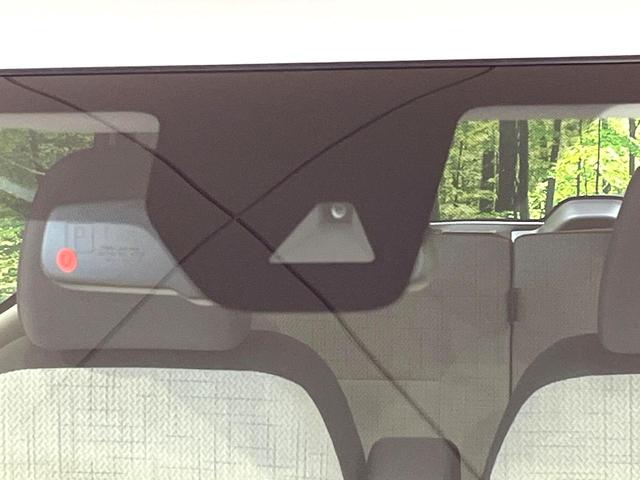 デイズ Ｘ　純正ＳＤナビ　バックカメラ　衝突被害軽減システム　禁煙車　コーナーセンサー　スマートキー　純正１４インチアルミ　オートハイビーム　オートライト　オートエアコン　Ｂｌｕｅｔｏｏｔｈ　ＣＤ　地デジ（5枚目）