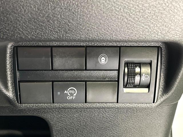 デイズ Ｘ　純正ＳＤナビ　バックカメラ　衝突被害軽減システム　禁煙車　コーナーセンサー　スマートキー　純正１４インチアルミ　オートハイビーム　オートライト　オートエアコン　Ｂｌｕｅｔｏｏｔｈ　ＣＤ　地デジ（30枚目）