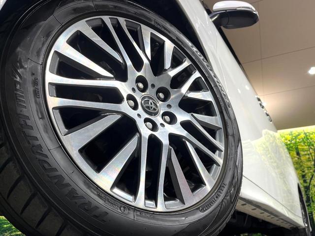 アルファード ２．５Ｓ　Ｃパッケージ　サンルーフ　純正１０型ナビ　プリクラッシュセーフティ　レーダークルーズ　両側電動ドア　禁煙車　電動リアゲート　コーナーセンサー　バックカメラ　ＥＴＣ　ドラレコ　ハンドルヒーター　後席オットマンシート（13枚目）