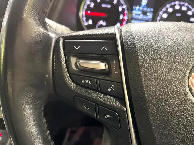 アルファード ２．５Ｓ　Ｃパッケージ　サンルーフ　純正１０型ナビ　プリクラッシュセーフティ　レーダークルーズ　両側電動ドア　禁煙車　電動リアゲート　コーナーセンサー　バックカメラ　ＥＴＣ　ドラレコ　ハンドルヒーター　後席オットマンシート（33枚目）