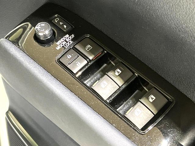 アルファード ２．５Ｓ　Ｃパッケージ　サンルーフ　純正１０型ナビ　プリクラッシュセーフティ　レーダークルーズ　両側電動ドア　禁煙車　電動リアゲート　コーナーセンサー　バックカメラ　ＥＴＣ　ドラレコ　ハンドルヒーター　後席オットマンシート（62枚目）