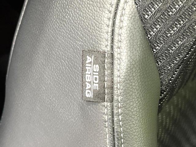 フィットハイブリッド Lパッケージ 純正SDナビ バックカメラ 衝突被害軽減システム 禁煙車 ハーフレザーシート ドライブレコーダー コーナーセンサー スマートキー LEDヘッド ビルトインETC クルーズコントロール オートライト(42枚目)