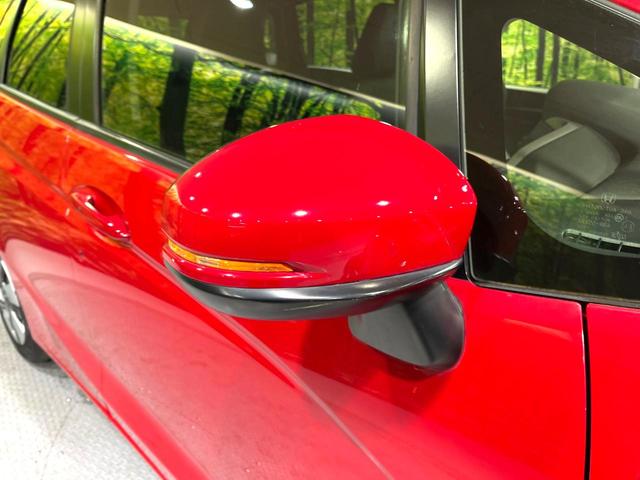 フィットハイブリッド Lパッケージ 純正SDナビ バックカメラ 衝突被害軽減システム 禁煙車 ハーフレザーシート ドライブレコーダー コーナーセンサー スマートキー LEDヘッド ビルトインETC クルーズコントロール オートライト(48枚目)