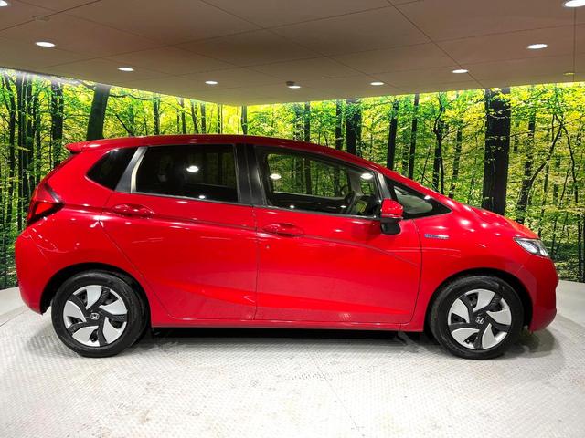 フィットハイブリッド Lパッケージ 純正SDナビ バックカメラ 衝突被害軽減システム 禁煙車 ハーフレザーシート ドライブレコーダー コーナーセンサー スマートキー LEDヘッド ビルトインETC クルーズコントロール オートライト(54枚目)