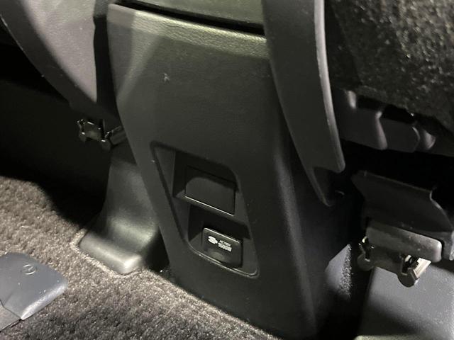 ノア ハイブリッドＳ－Ｚ　両側電動ドア　純正ＳＤナビ　後席モニター　全周囲カメラ　衝突被害軽減システム　レーダークルーズ　禁煙車　ドラレコ　コーナーセンサー　スマートキー　ＬＥＤヘッド　ビルトインＥＴＣ　純正１７インチアルミ（56枚目）