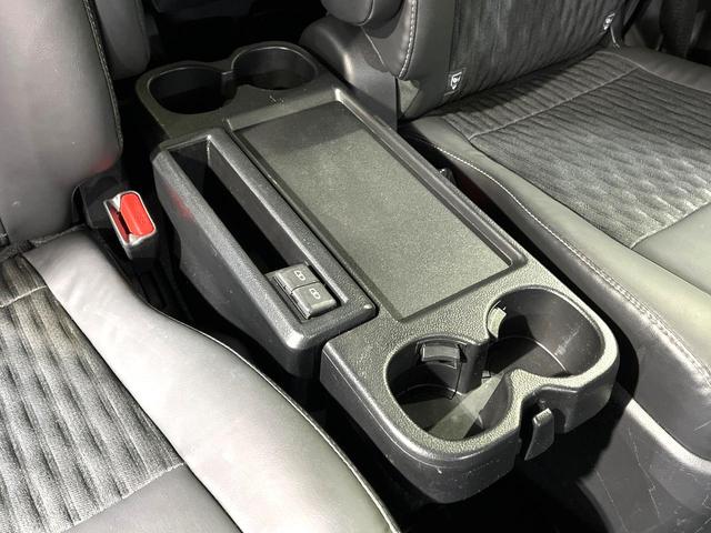 ノア ハイブリッドＳ－Ｚ　両側電動ドア　純正ＳＤナビ　後席モニター　全周囲カメラ　衝突被害軽減システム　レーダークルーズ　禁煙車　ドラレコ　コーナーセンサー　スマートキー　ＬＥＤヘッド　ビルトインＥＴＣ　純正１７インチアルミ（57枚目）